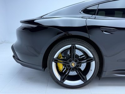 2021 Porsche TAYCAN 照片 10