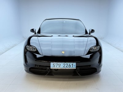 2021 Porsche TAYCAN 照片 1