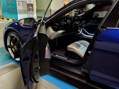 2021 Porsche TAYCAN 照片 9