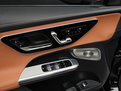 صورة مصغرة 34 لـ 2025 Mercedes-BENZ GLC