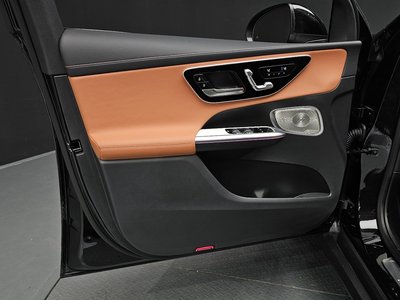 صورة مصغرة 14 لـ 2025 Mercedes-BENZ GLC