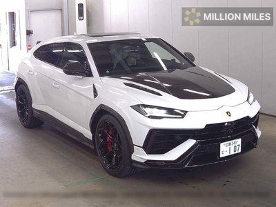 LAMBORGHINI URUS - 1