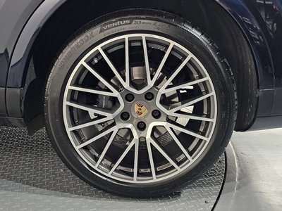 PORSCHE CAYENNE - 8