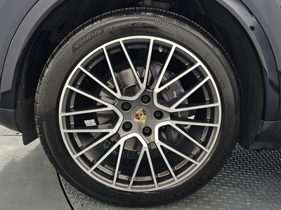 PORSCHE CAYENNE - 6