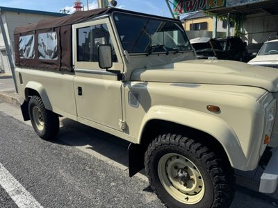 LAND ROVER DEFENDER - 4