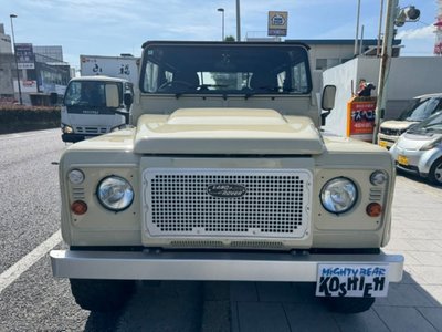 LAND ROVER DEFENDER - 2