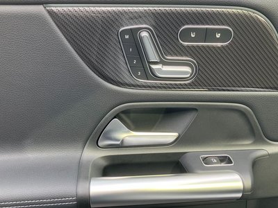 MERCEDES-BENZ GLA AMG - 10