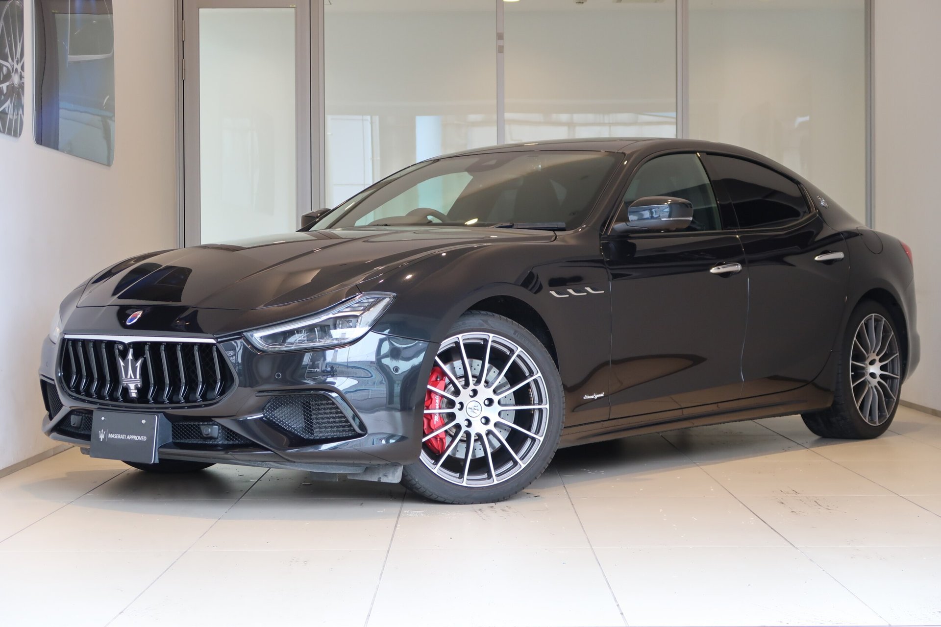 MASERATI GHIBLI - View 1