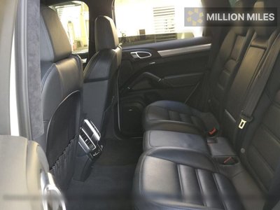 PORSCHE CAYENNE - 6