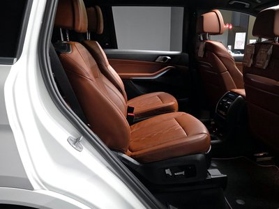 2024 BMW X7 缩略图 18