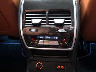 2024 BMW X7 缩略图 31