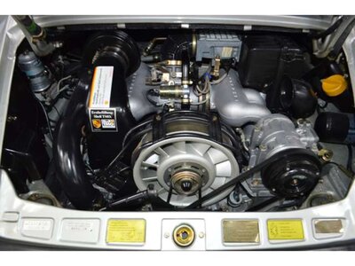 PORSCHE 911 CABRIOLET - 4