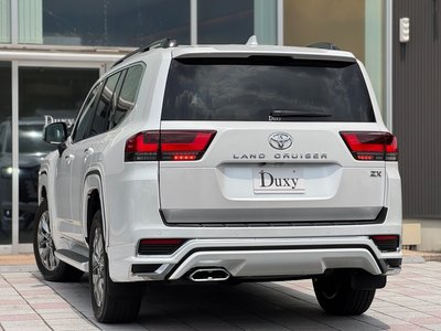 TOYOTA LAND CRUISER - 8