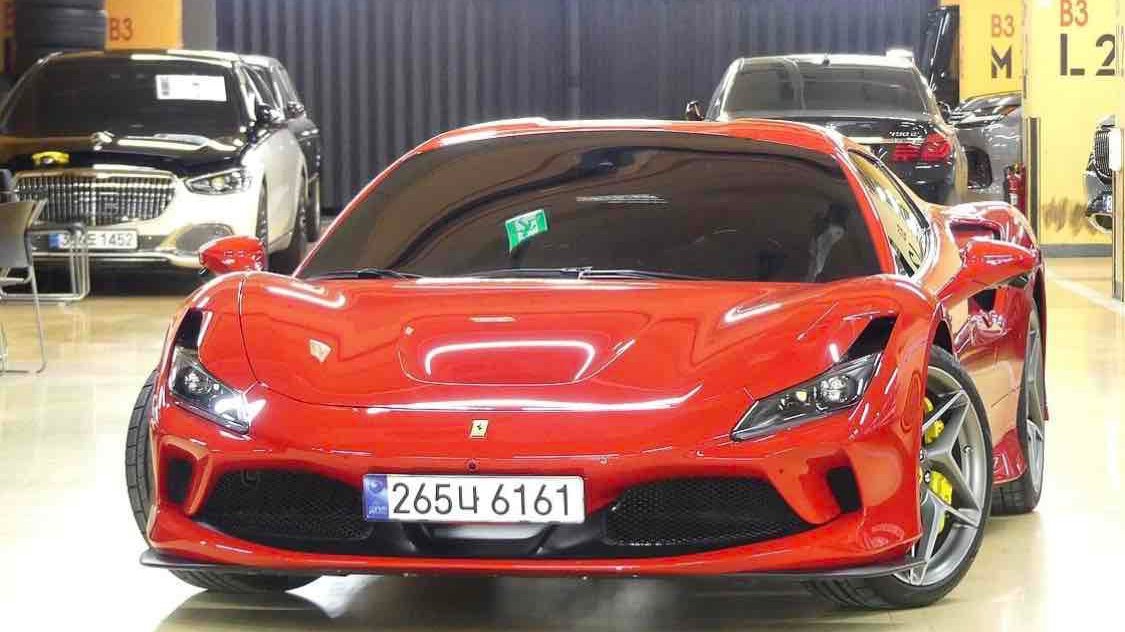 FERRARI F8 SPIDER - View 1