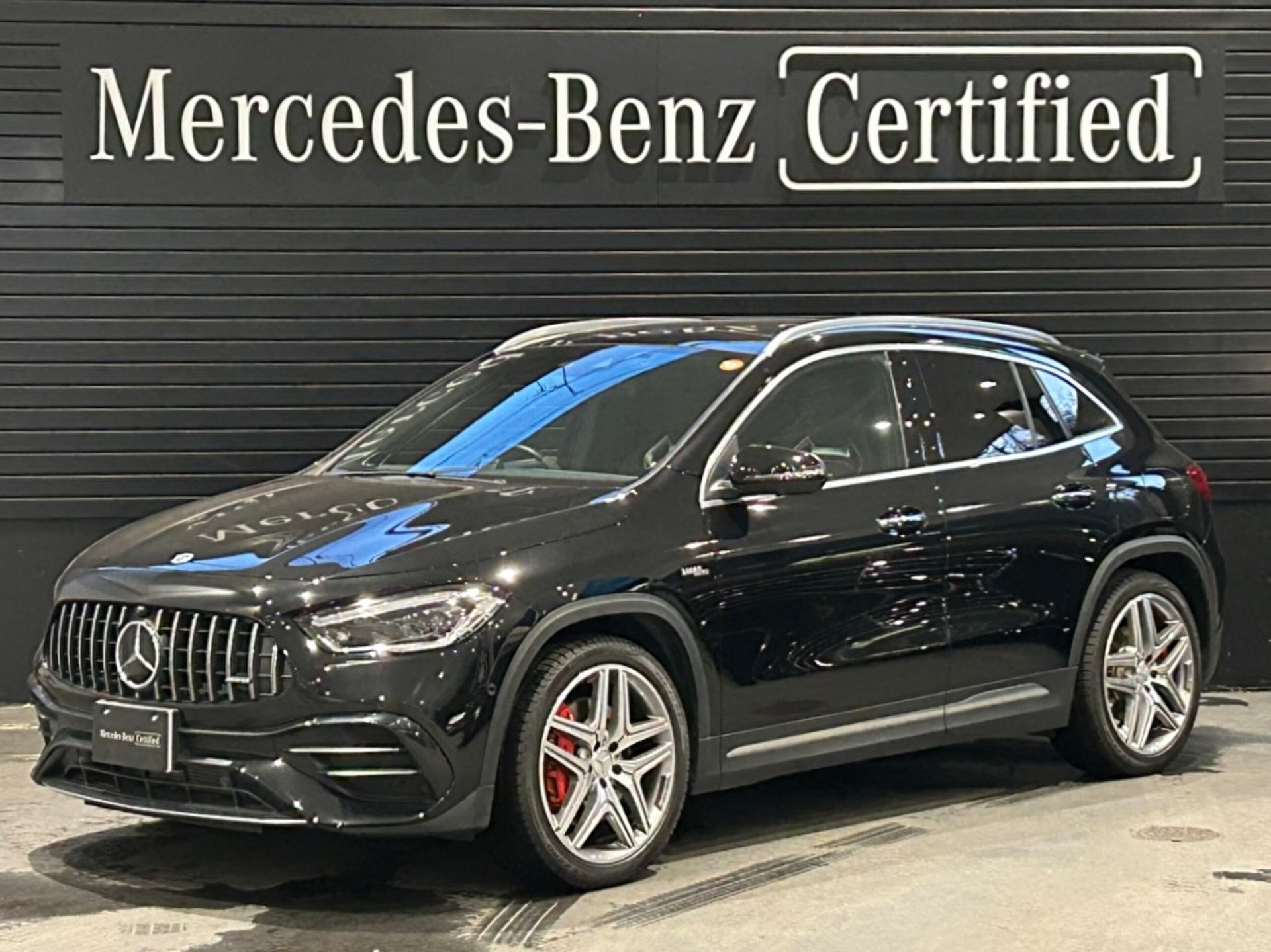 MERCEDES-BENZ GLA AMG - View 1