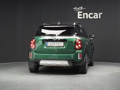 MINI COUNTRYMAN - 3