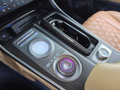 2020 Genesis GV80 — миниатюра 12