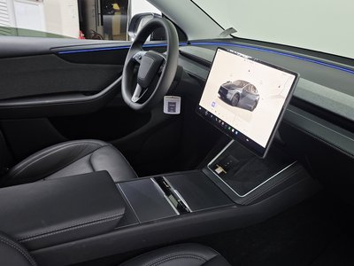 صورة مصغرة 28 لـ 2025 Tesla MODEL Y