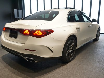 MERCEDES-BENZ E-CLASS - 9