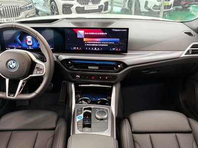 2025 BMW I4 照片 4