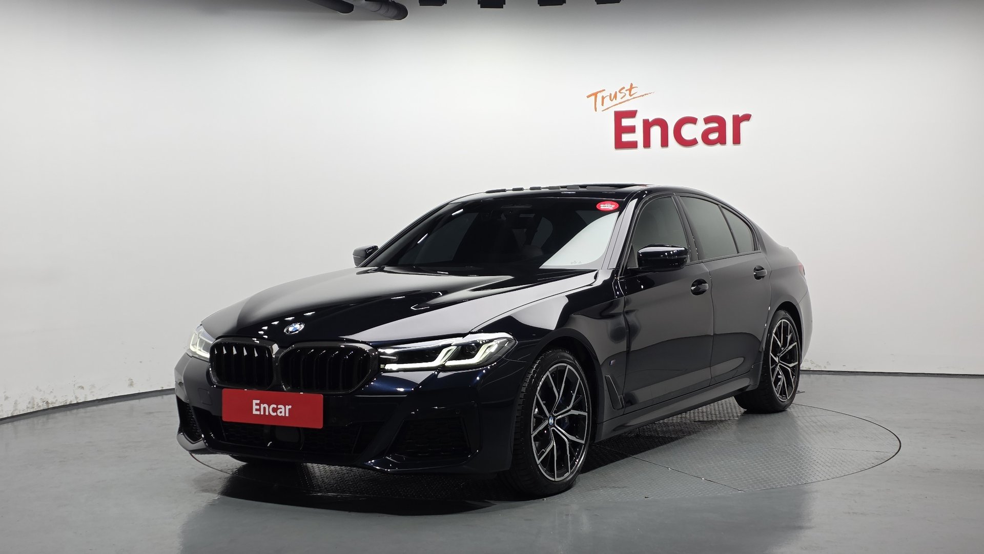 BMW 5 SERIES - View 1