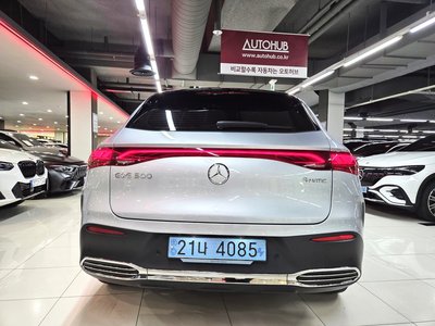 MERCEDES-BENZ EQE - 3