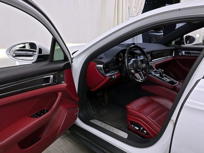 PORSCHE PANAMERA - 10