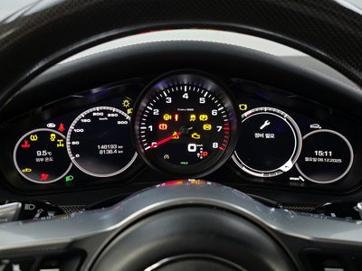 PORSCHE PANAMERA - 8