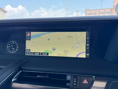 صورة مصغرة 56 لـ 2018 Lexus LC