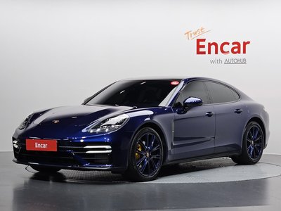 PORSCHE PANAMERA - 1