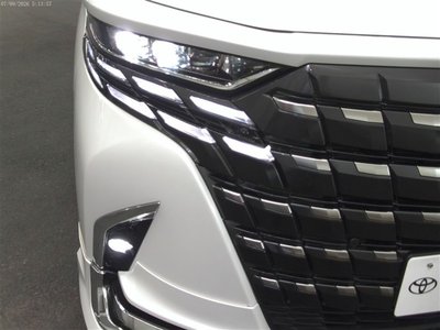 2023 Toyota ALPHARD — фото 5