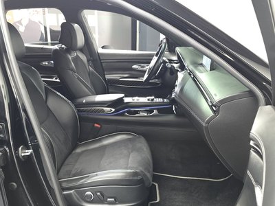 2021 Genesis GV70 — миниатюра 16
