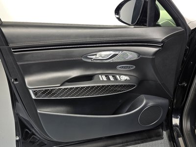 2021 Genesis GV70 — миниатюра 14