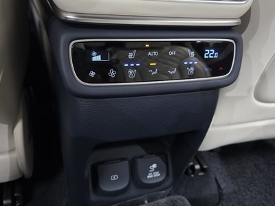 2025 Genesis GV80 — миниатюра 27