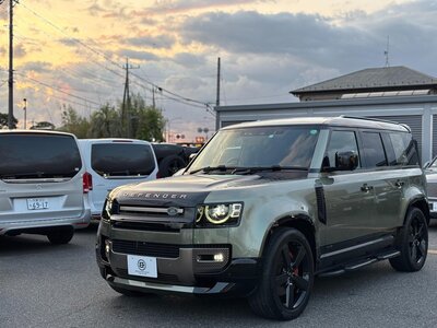 LAND ROVER DEFENDER - 9