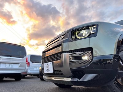 LAND ROVER DEFENDER - 5