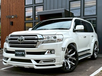 TOYOTA LAND CRUISER 200 - 3