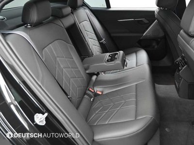 2025 BMW 5 SERIES thumbnail 12