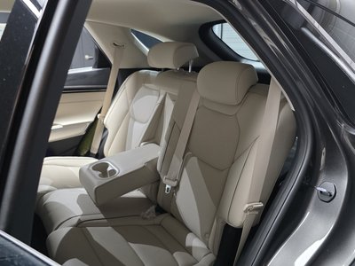 2024 Genesis GV70 — миниатюра 18