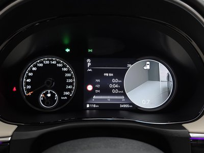 2024 Genesis GV70 — миниатюра 11