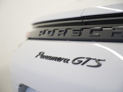 PORSCHE PANAMERA - 9