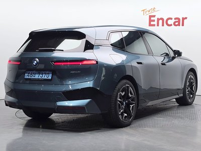 2022 BMW IX photo 4