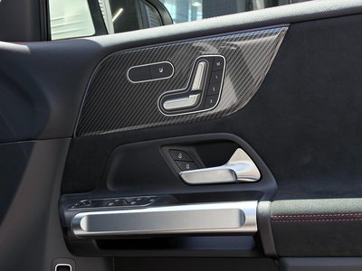 2023 Mercedes-BENZ GLB — миниатюра 14