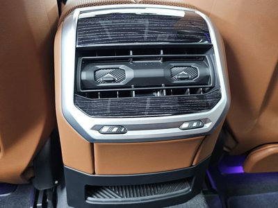 2025 BMW 7 SERIES — миниатюра 31