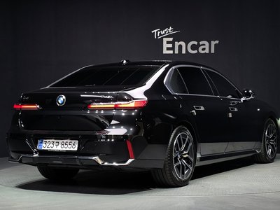 2025 BMW 7 SERIES — фото 3