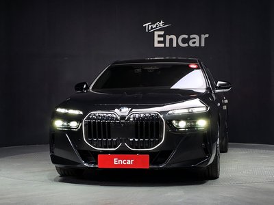 2025 BMW 7 SERIES — фото 2