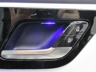 MERCEDES-BENZ GLC - 9