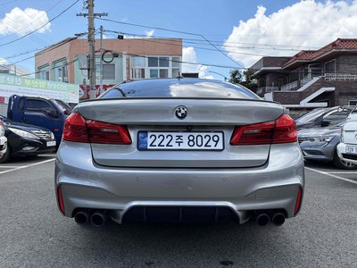 صورة 9 لـ 2019 BMW M5
