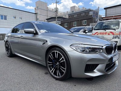 صورة 6 لـ 2019 BMW M5