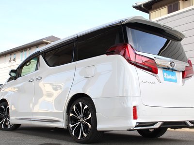2022 Toyota ALPHARD — фото 5